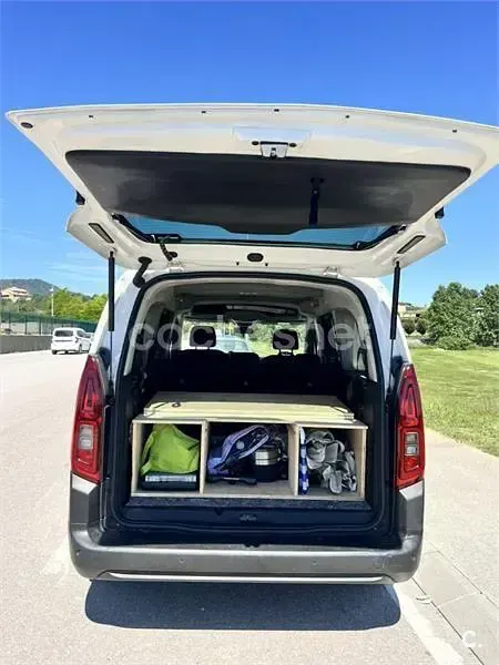 Usado Citroën Berlingo Shine 130 CV (95 kW) 2019 Blanco Monovolumen