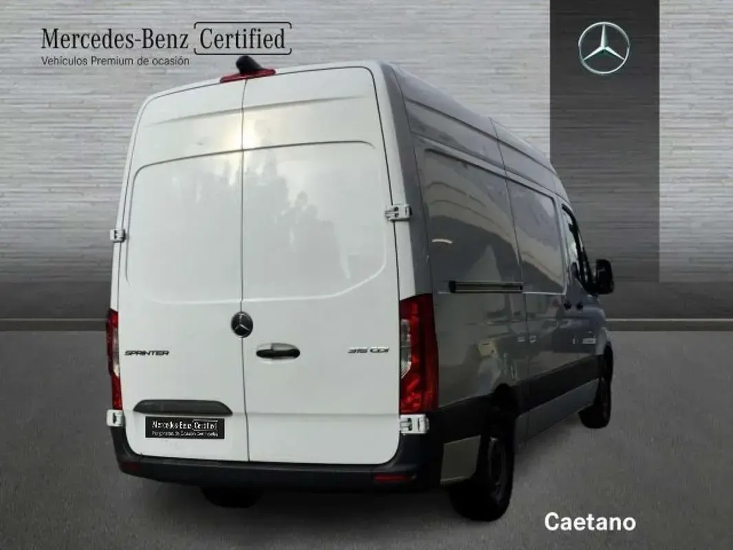 Usado Mercedes Sprinter 150 CV (110 kW) 2022 Blanco Van