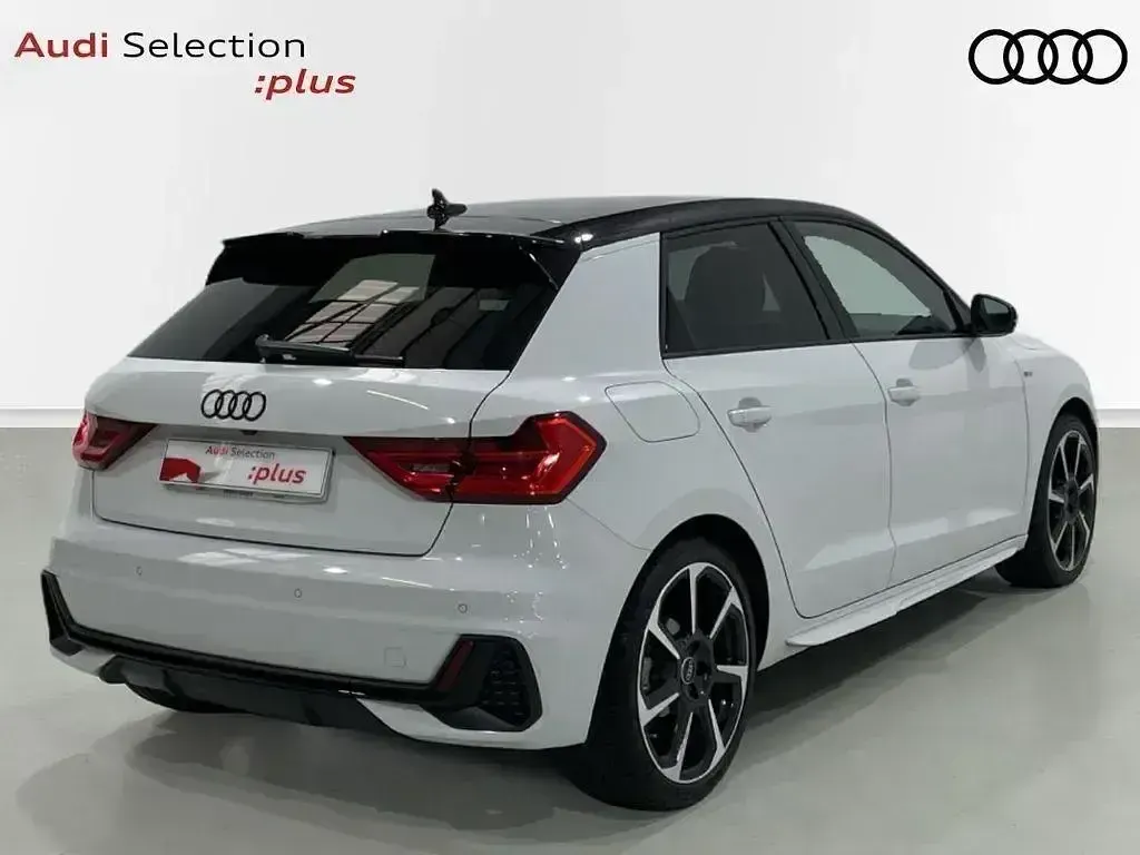 Usado Audi A1 Black Edition 110 CV (80 kW) 2024 Blanco SUV