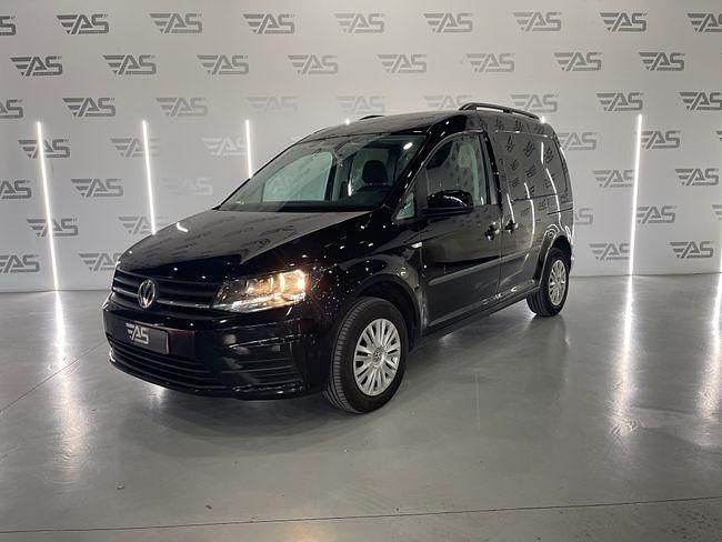 Usado VW Caddy Trendline 2016 Negro Monovolumen