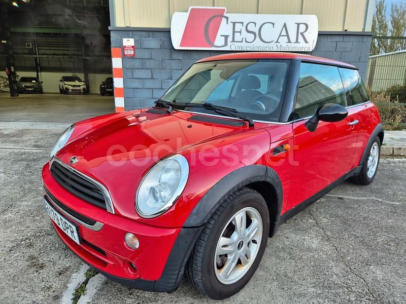 Usado Mini ONE 90 CV (66 kW) 2005 Rojo Utilitario