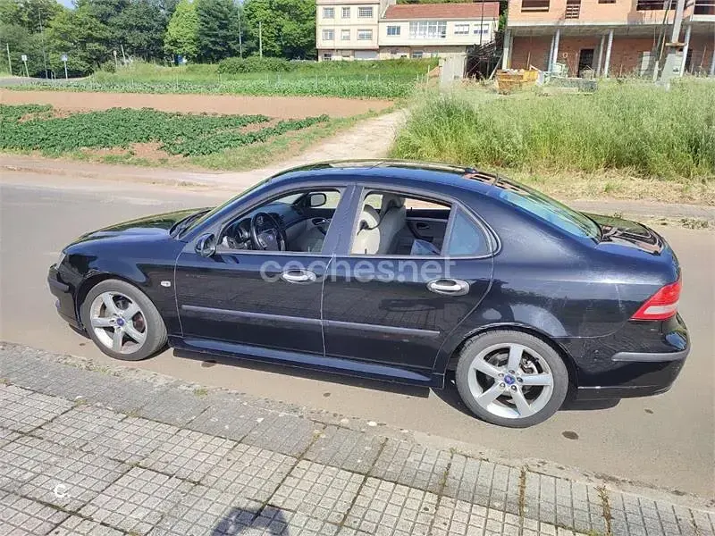 Usado Saab 9-3 Vector 150 CV (110 kW) 2003 Negro Berlina