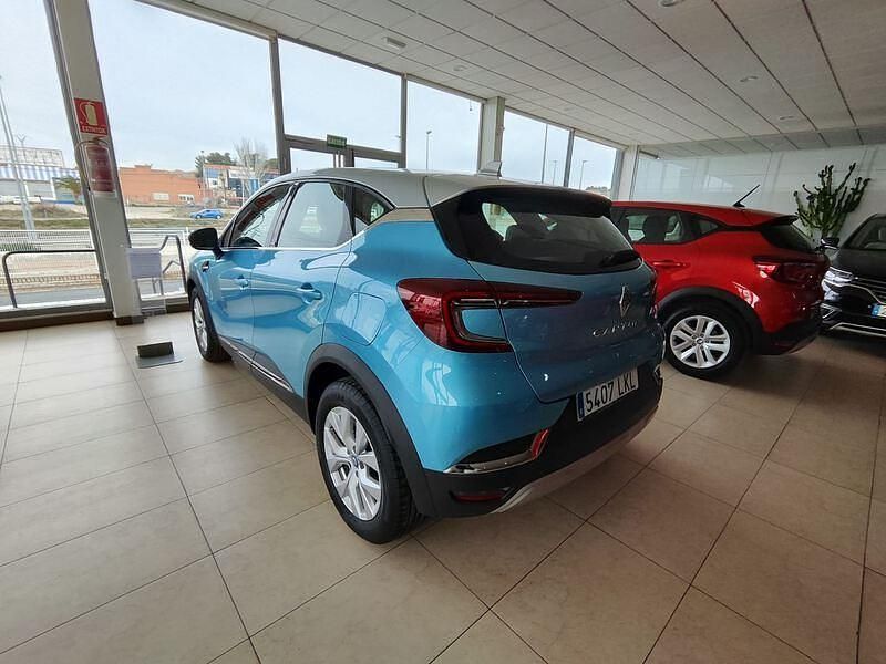 Usado Renault Captur Zen 160 CV (117 kW) 2020 Bleu rqt gris kqa SUV