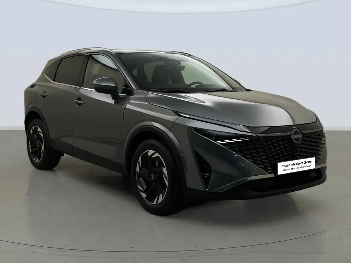 Usado Nissan Qashqai N-Connecta 140 CV (102 kW) 2024 Gris SUV