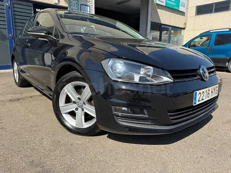 Usado VW Golf VII Advance 105 CV (77 kW) 2014 Negro Berlina