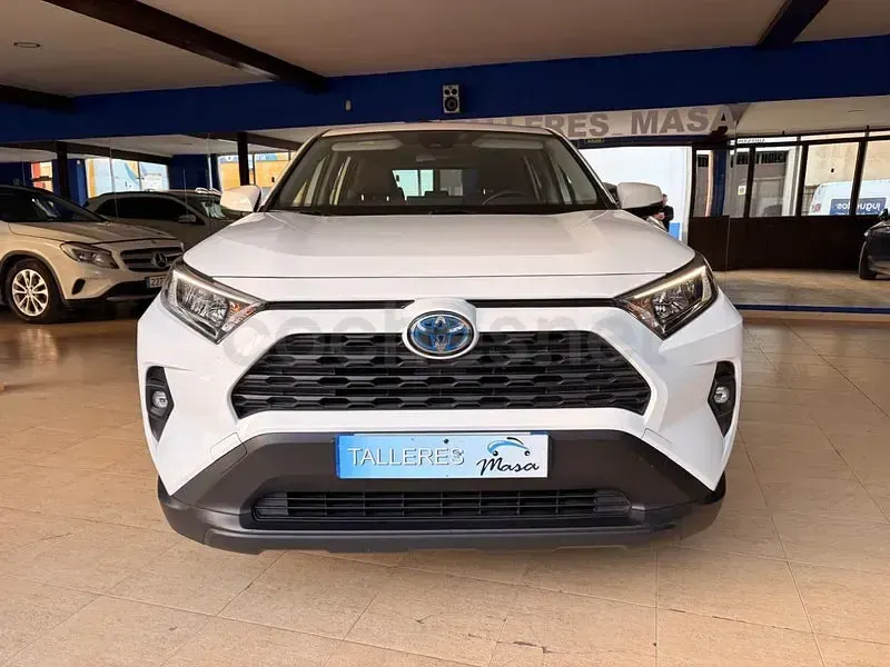 Usado Toyota RAV4 Hybrid Advance 218 CV (160 kW) 2021 Blanco SUV