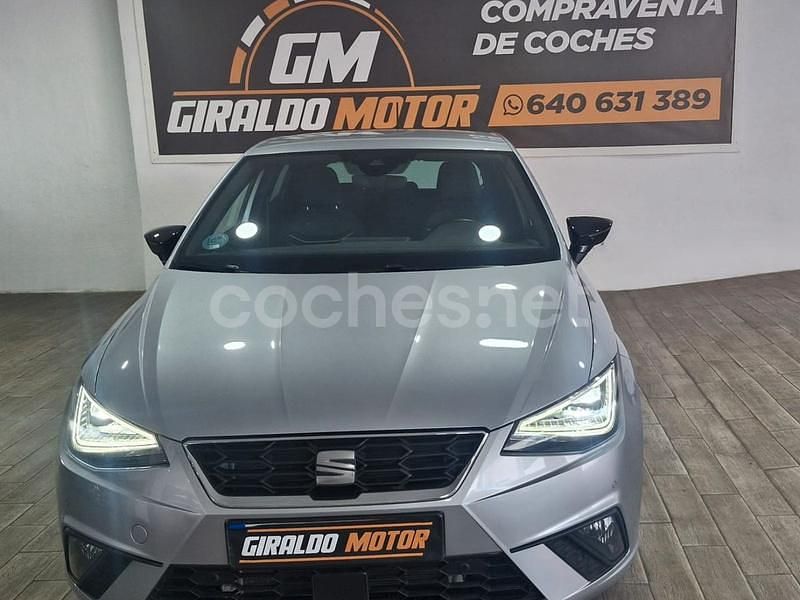 Usado Seat Ibiza FR 116 CV (85 kW) 2024 Gris / plata Berlina