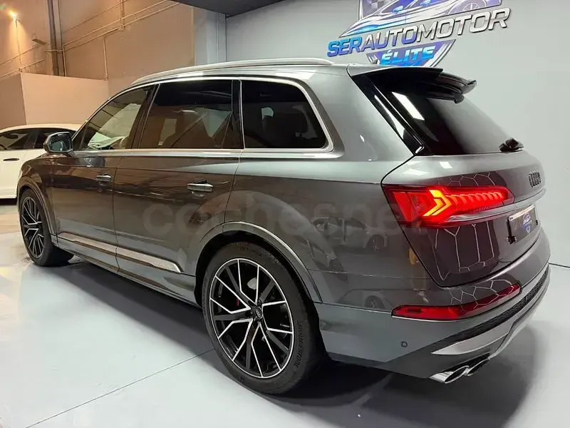 Usado Audi SQ7 Ambiente 435 CV (319 kW) 2021 Gris / plata SUV