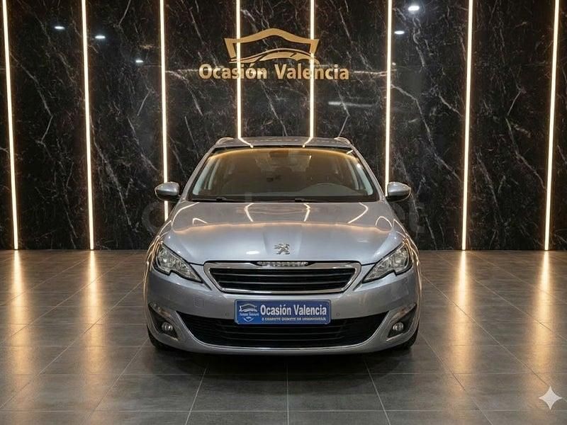 Usado Peugeot 308 SW Business-Line 120 CV (88 kW) 2015 Gris / plata Familiar