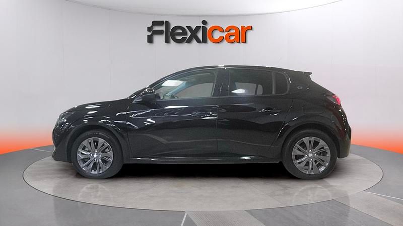 Usado Peugeot 208 Allure 100 kW (136 CV) 2022 Negro Utilitario