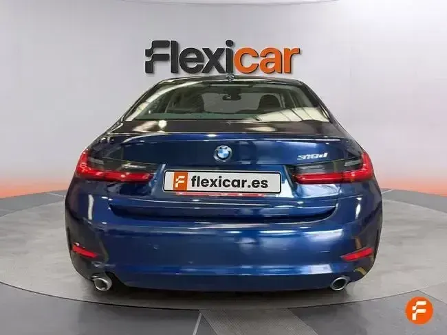 Używany BMW 318 150 KM (110 kW) 2021 Niebieski Sedan/Limuzyna