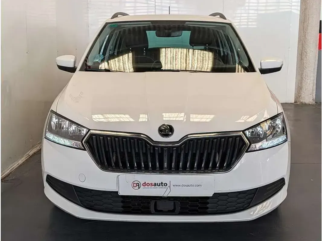 Usado Skoda Fabia Ambition 95 CV (69 kW) 2022 Blanco Utilitario