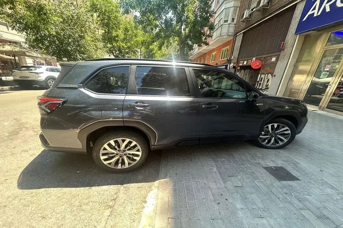 Usado Subaru Forester 152 CV (111 kW) 2026 Gris SUV