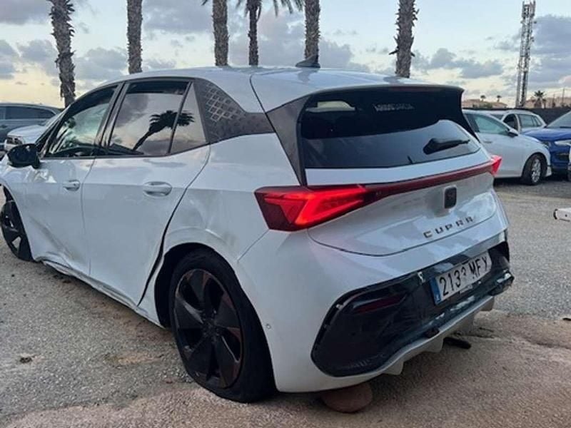 Blanco Usado 2023 Cupra Born e-Boost Utilitario | 7500 € - Imagen 1/4