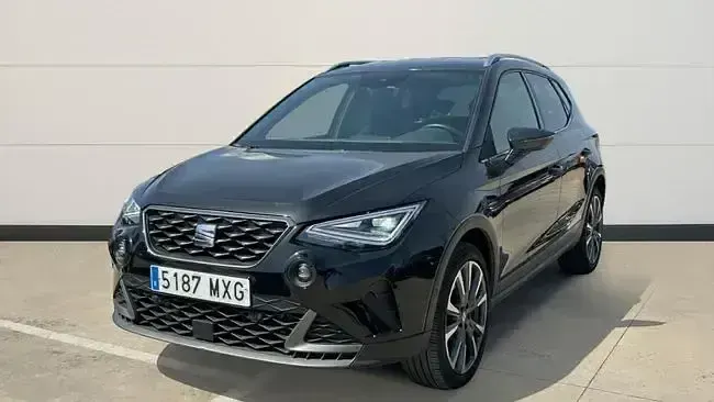 Usado Seat Arona FR 150 CV (110 kW) 2024 Negro SUV