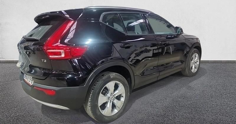 Usado Volvo XC40 Momentum 163 CV (119 kW) 2021 SUV