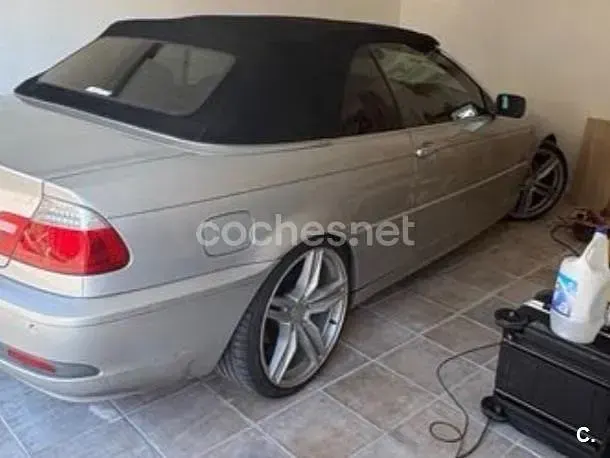 Usado BMW 325 Cabriolet 192 CV (141 kW) 2002 Gris / plata Descapotable