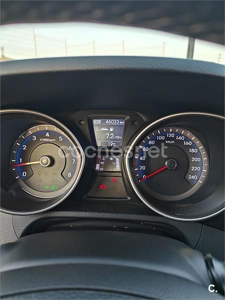 Usado Hyundai i30 GO! 100 CV (73 kW) 2016 Azul Berlina