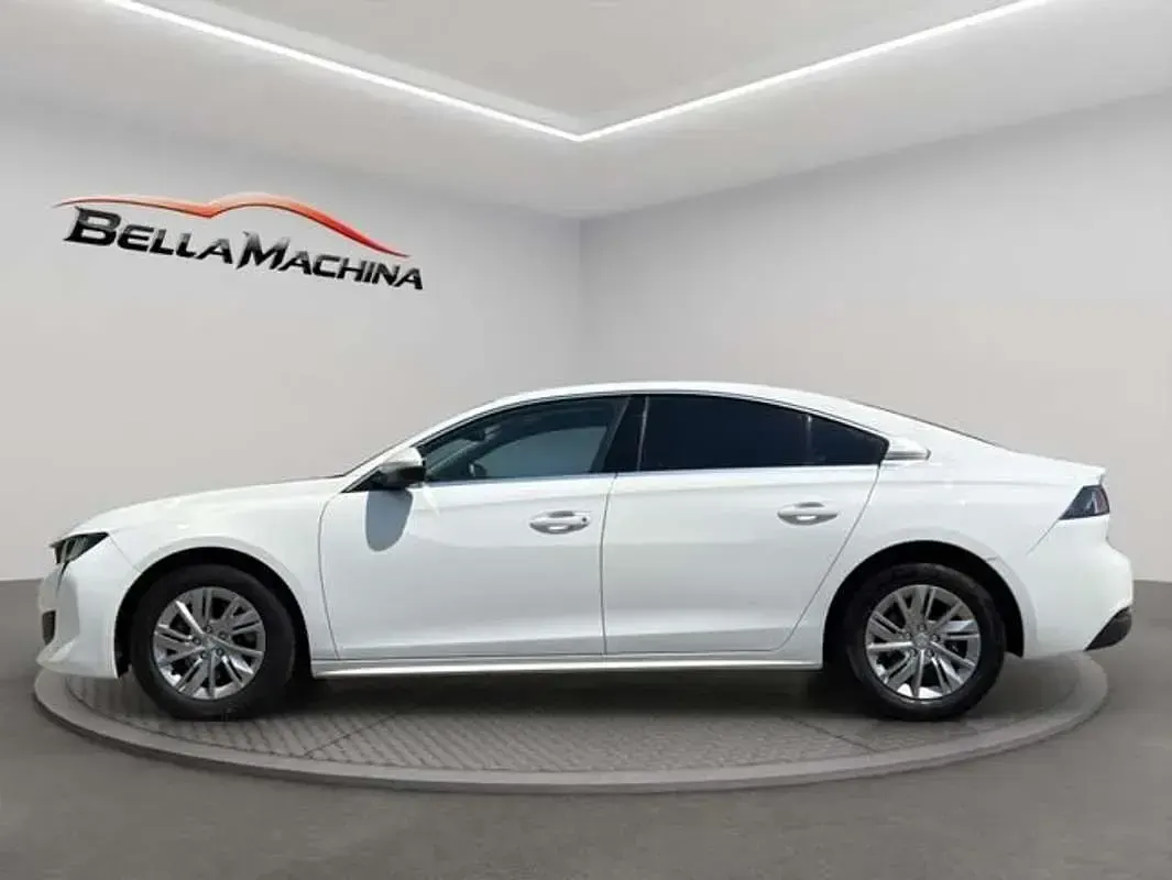 Usado Peugeot 508 Active 131 CV (96 kW) 2019 Blanco Berlina