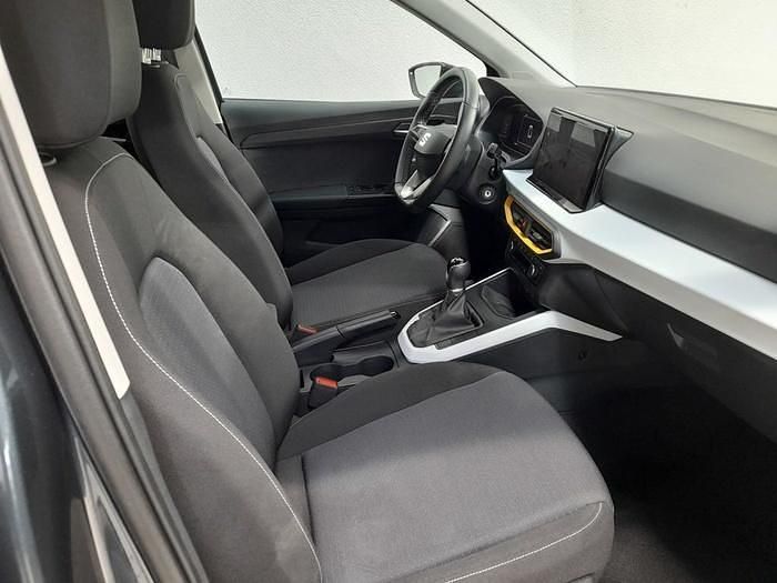 Używany Seat Arona Style 115 KM (84 kW) 2025 Szary SUV