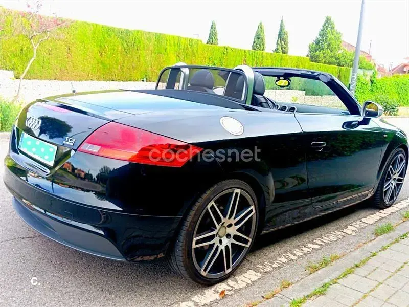 Usado Audi TT Roadster 170 CV (125 kW) 2010 Negro Descapotable