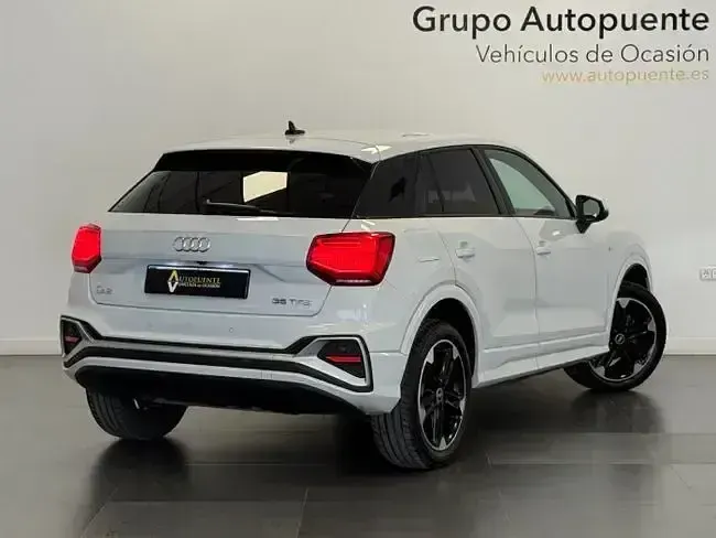 Usado Audi Q2 S-Line 150 CV (110 kW) 2021 Blanco SUV