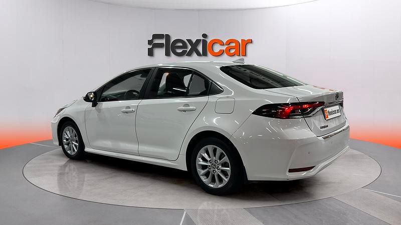 Usado Toyota Corolla Sol 125 CV (91 kW) 2022 Blanco Berlina