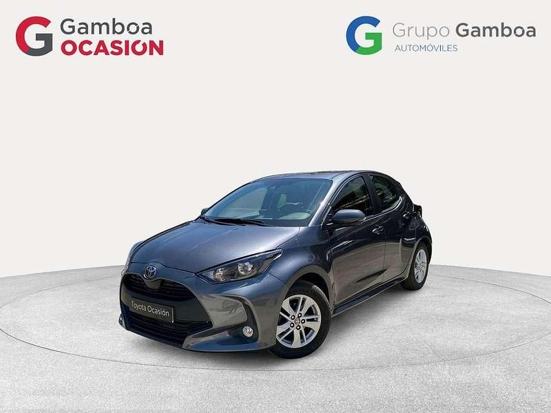 Gris Usado 2024 Toyota Yaris Edition Utilitario | 16.990 € (Buen precio) - Imagen 1/4