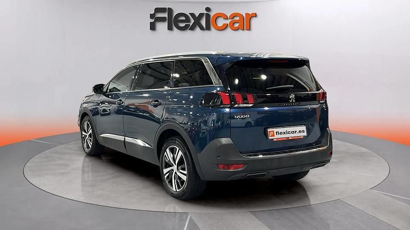 Usado Peugeot 5008 Allure 131 CV (96 kW) 2023 Azul SUV
