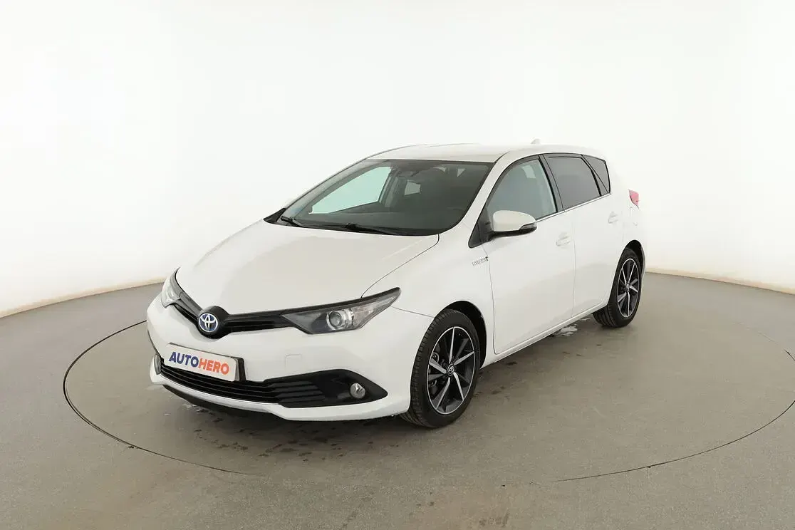 Usado Toyota Auris Hybrid Advance 136 CV (100 kW) 2018 Utilitario