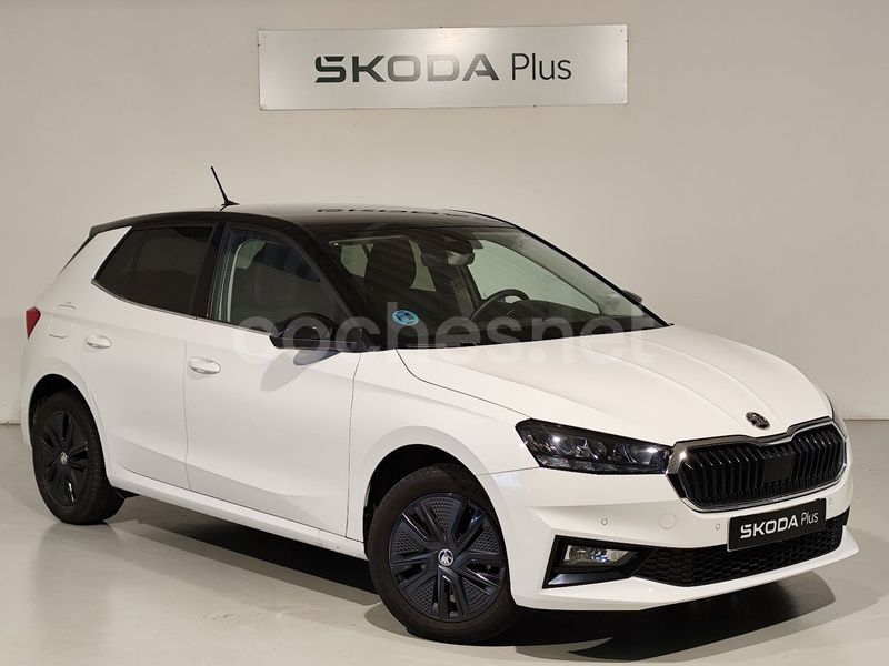Blanco Usado 2024 Skoda Fabia Selection Berlina | 20.900 € (Caro) - Imagen 1/4