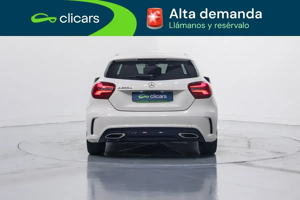 Usado Mercedes A200 136 CV (100 kW) 2017 Blanco Utilitario