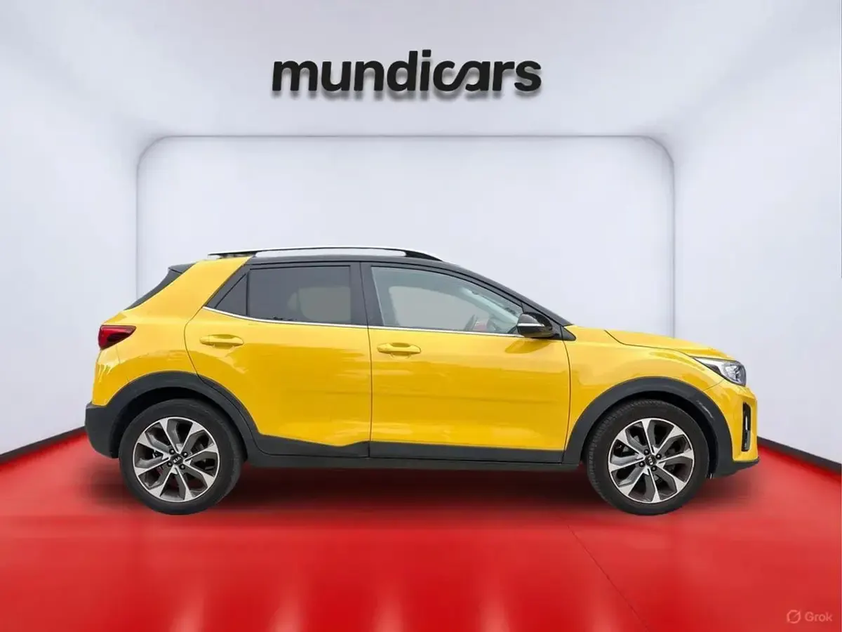 Usado Kia Stonic 110 CV (80 kW) 2018 Amarillo SUV