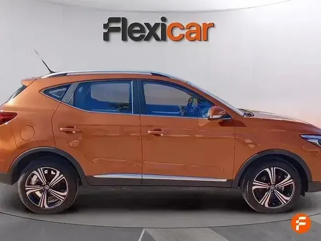 Usado MG ZS Luxury 106 CV (77 kW) 2025 Naranja SUV