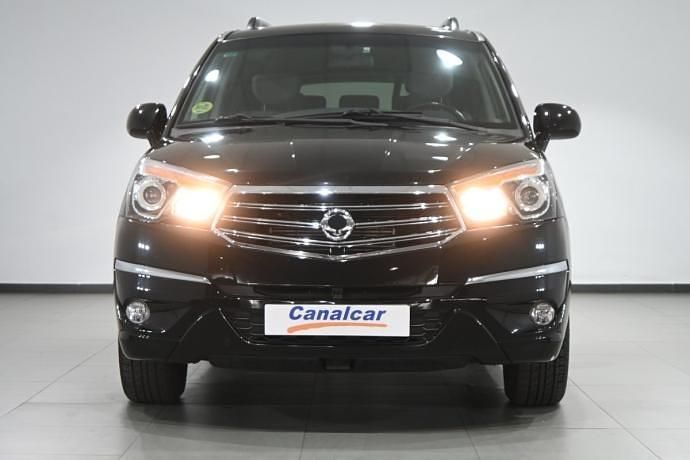 Usado SsangYong Rodius 155 CV (114 kW) 2013 Negro Monovolumen