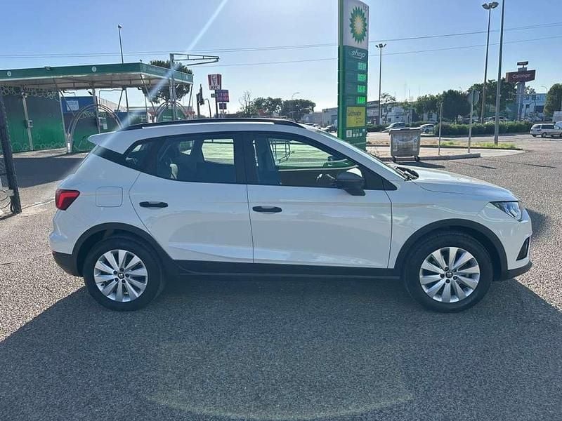 Usado Seat Arona Reference 95 CV (69 kW) 2021 Blanco SUV