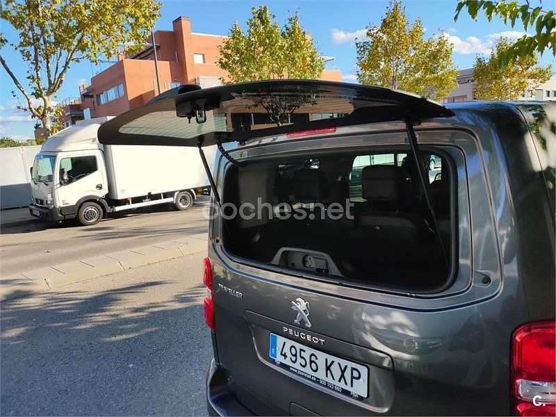 Usado Peugeot Traveller Allure 150 CV (110 kW) 2019 Gris / plata Monovolumen