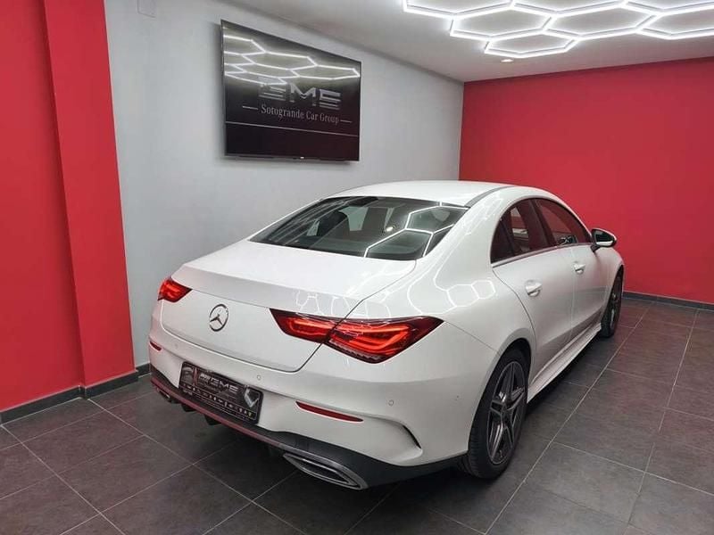 Usado Mercedes CLA180 136 CV (100 kW) 2023 Blanco Berlina