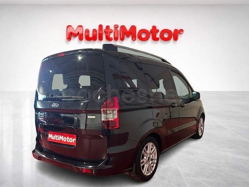Usado Ford Tourneo Connect Trend 100 CV (73 kW) 2017 Negro Monovolumen