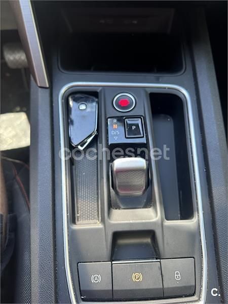 Usado Seat Leon FR 150 CV (110 kW) 2021 Gris / plata Familiar