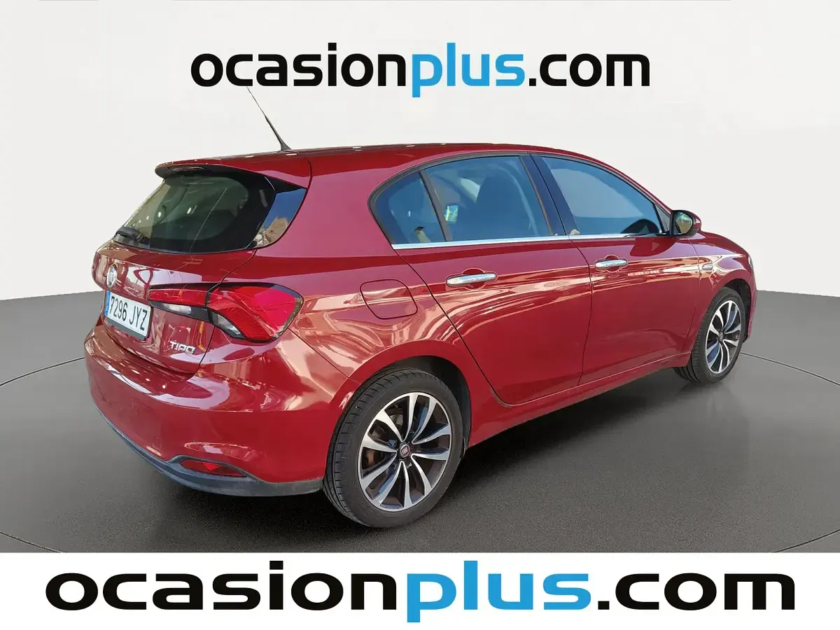 Usado Fiat Tipo Lounge 95 CV (69 kW) 2017 Rojo Utilitario