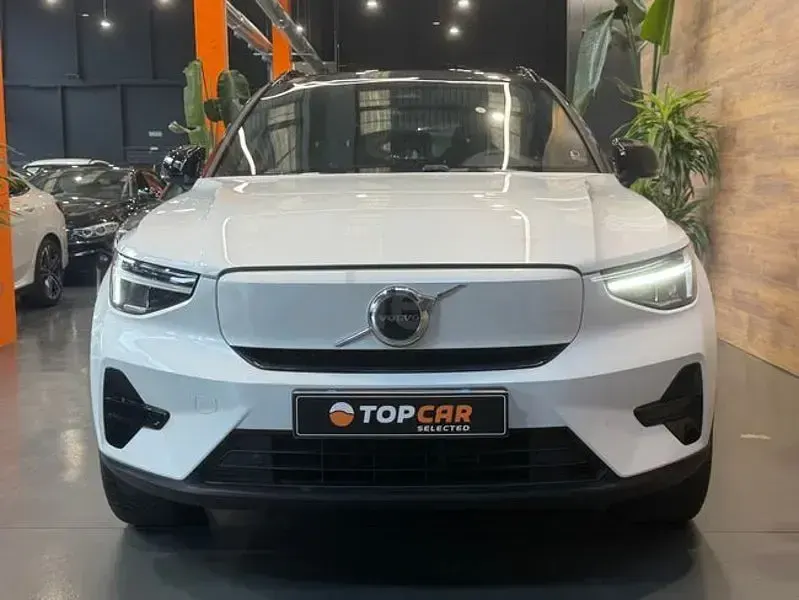 Usado Volvo XC40 Plus 169 kW (231 CV) 2022 Eléctrico SUV