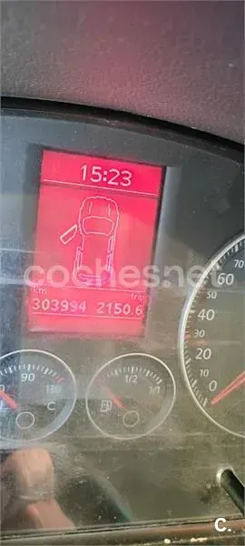 Usado VW Touran Highline 170 CV (125 kW) 2009 Negro Monovolumen