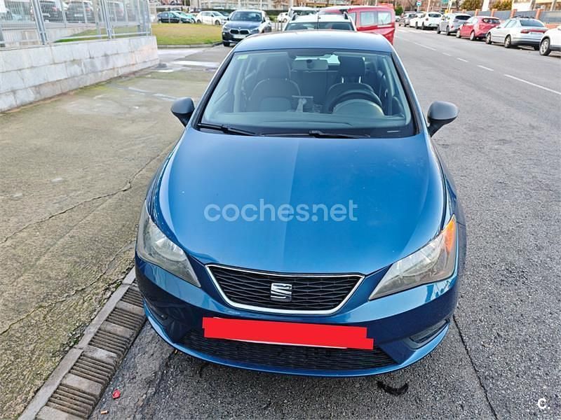 Usado Seat Ibiza I-Tech 70 CV (51 kW) 2015 Azul Berlina