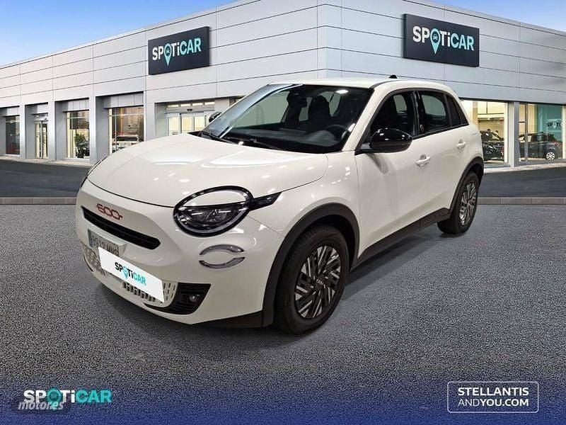 Blanco Usado 2024 Fiat 600E Red SUV | 22.490 € (Precio justo) - Imagen 1/4