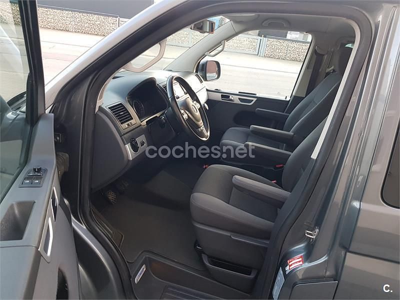 Usado VW Multivan Comfortline 180 CV (132 kW) 2010 Gris / plata Monovolumen