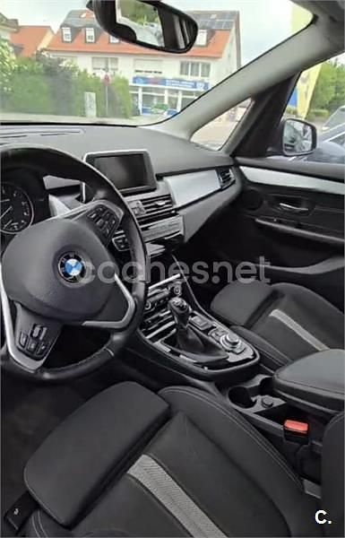 Usado BMW 218 150 CV (110 kW) 2016 Negro Familiar