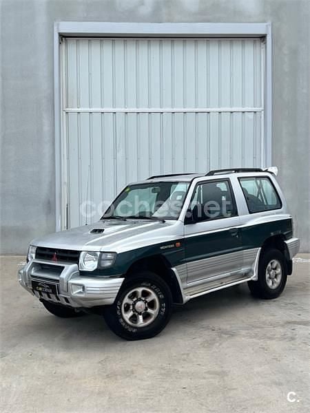 Gris / plata Usado 2000 Mitsubishi Montero Plus SUV | 6990 € (Super precio) - Imagen 1/4