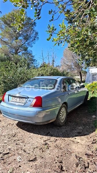 Usado Rover 75 116 CV (85 kW) 2001 Azul Familiar