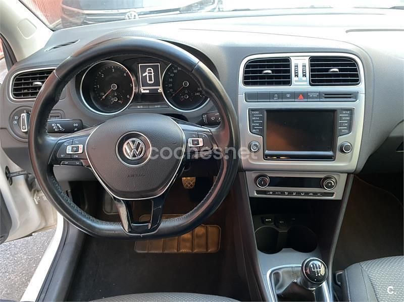 Usado VW Polo Sportline 105 CV (77 kW) 2014 Blanco Berlina